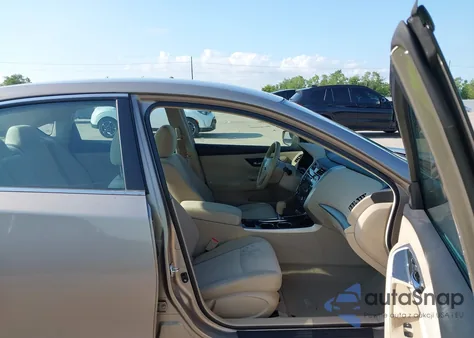 2013 Nissan Altima 2.5 Sv z USA, uszkodzony, nr VIN 1N4AL3AP6DN512112